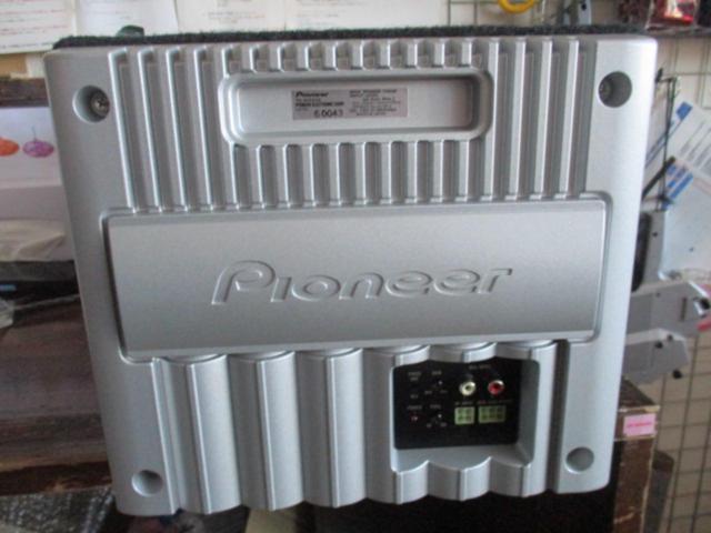 【PIONEER】carrozzeria 20cmパワードサブウーファー