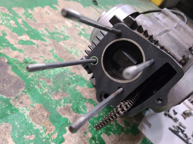 【HONDA】モンキー(Z50J)6V初期型エンジン