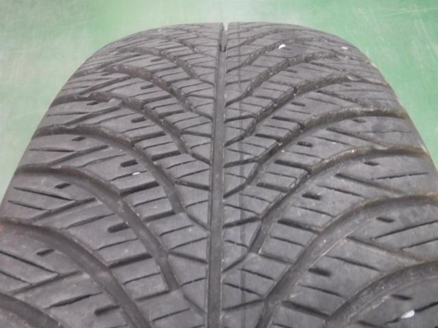 All-season Yokohama
BluEarth-4S