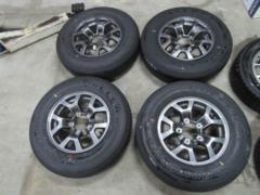 Suzuki genuine
Jimny Nomad
JC74/Jimny Sierra
JB74 genuine wheels + BRIDGESTONE
DUELER
H/L852