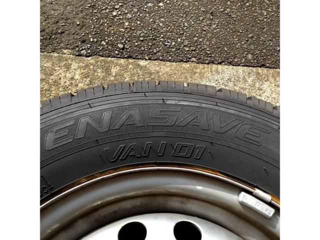 *This product is for tires only. DUNLOPE NASAVE
VAN01