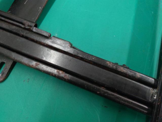 Kawai Manufacturing Co., Ltd.
Seat rail
Vivio
Driver side