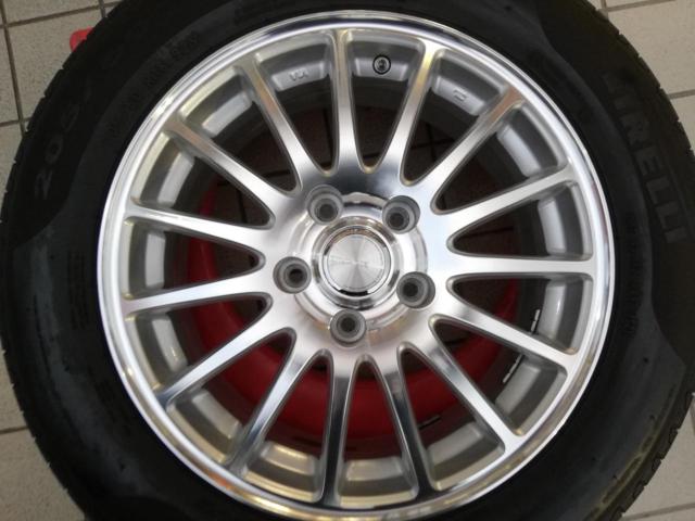 BRIDGESTONE ECO
FORME (Eco-form)
Spoke wheels