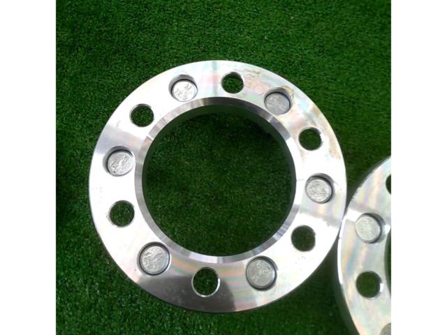 Unknown Manufacturer
Wide tread spacer
20 mm
P1.5
139.7-6H