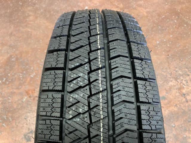 【BRIDGESTONE(ブリヂストン)】FEID(フェイド) G6 (4HOLE)+【BRIDGESTONE】BLIZZAK VRX2 185/70-14