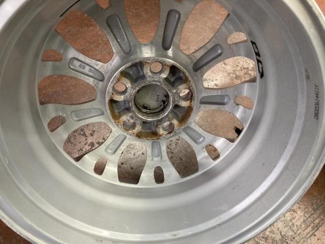 Toyota
Blade original aluminum wheel