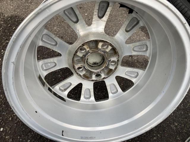 トヨタ アイシス プラタナ純正アルミホイール