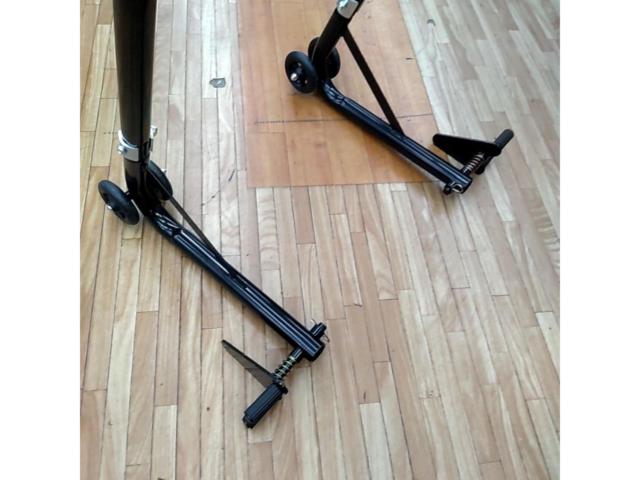 DIY派の方!! 【メーカー不明】 リアメンテナンススタンド