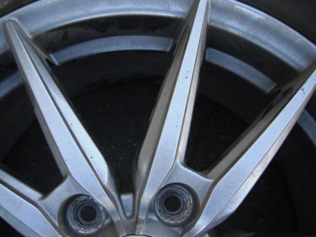 BRIDGESTONE BLIZZAK VRX3 + TREASURE ONE Humanline HS-08