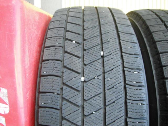 BRIDGESTONE BLIZZAK VRX3 + TREASURE ONE Humanline HS-08