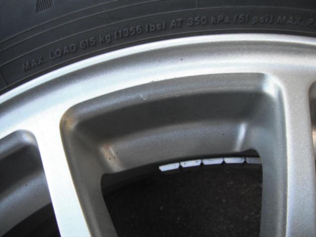 YOKOHAMA
iceGUARD
iG60
+
BRIDGESTONE
ECO
FORME
SE-12
