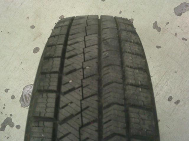 BRIDGESTONE
BLIZZAK
VRX2
+
Daihatsu
Move original wheel
