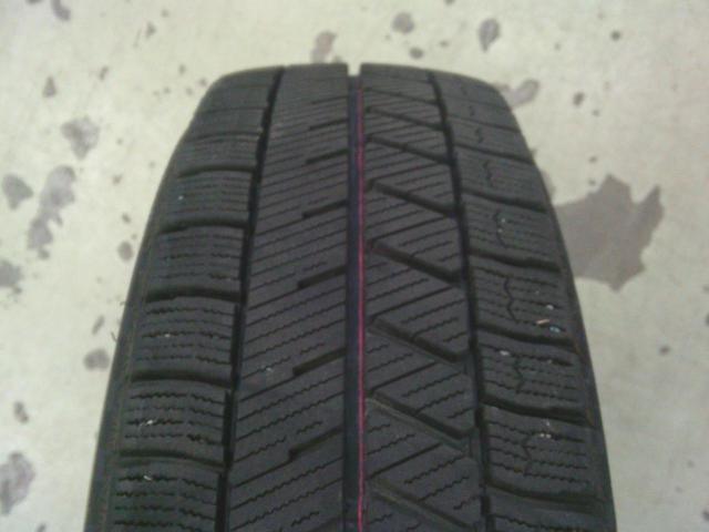 BRIDGESTONE
BLIZZAK
VRX3
+
TOPY
LVF2