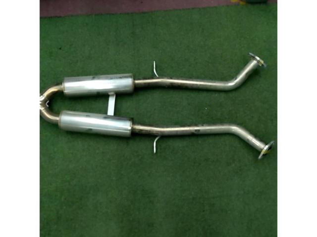 HKS
Super
Sound
Master
(Dual-exit sports muffler)