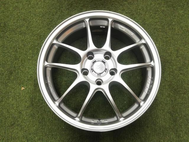 ENKEI PerformanceLine PF01