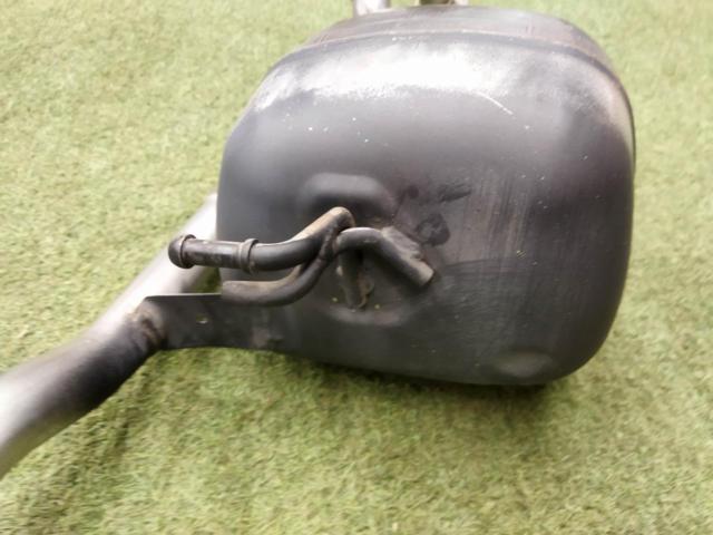 トヨタ純正 アクア NHP10 中期 純正マフラー
