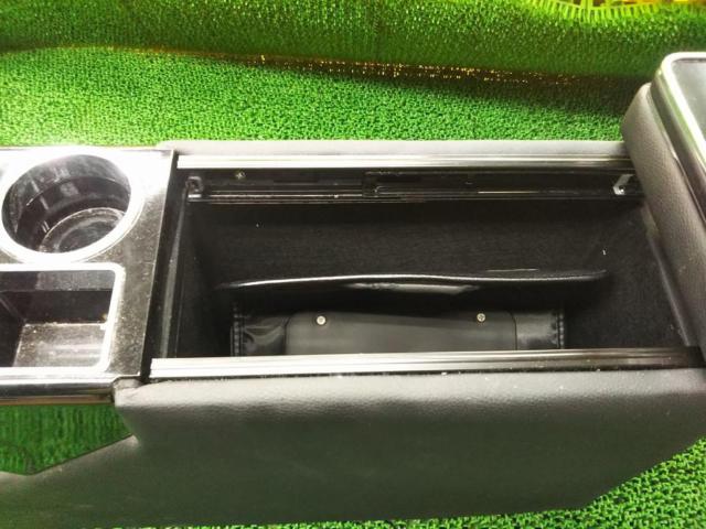 メーカー不明 コンソールBOX