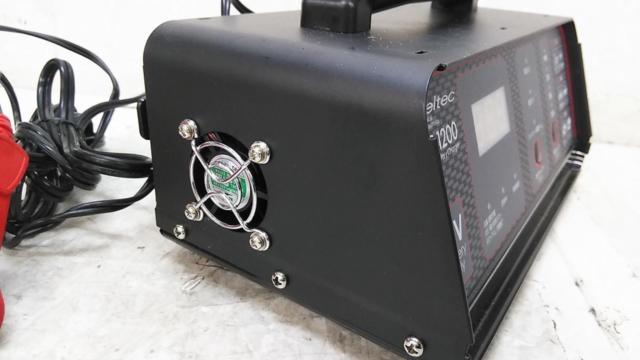 【WG】Meltec SC-1200 スーパーバッテリーチャージャー