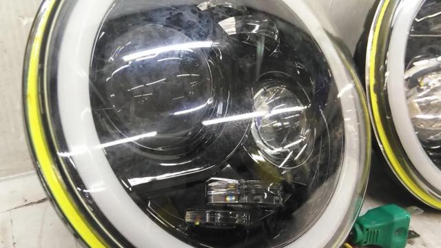 【左右セット】メーカー不明 イカリング付きプロジェクターLEDヘッドライト