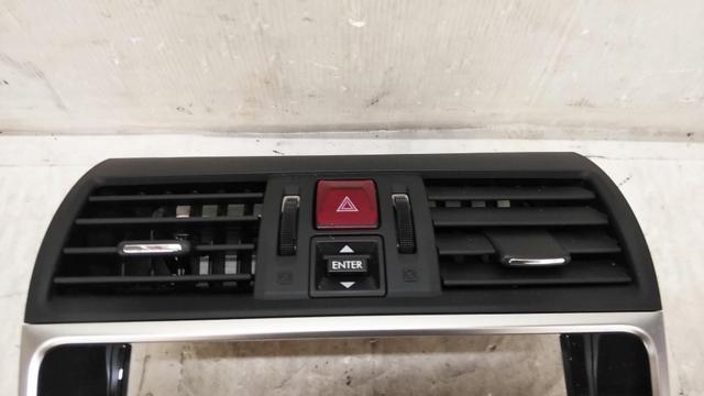SUBARU純正 オーディオパネル+エアコン操作スイッチ+エアコン吹き出し口パネル