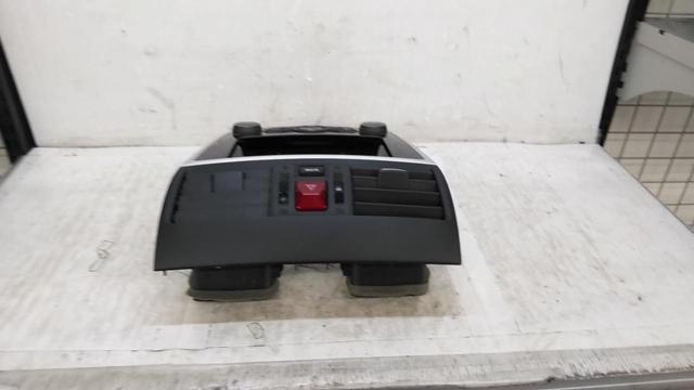 SUBARU純正 オーディオパネル+エアコン操作スイッチ+エアコン吹き出し口パネル