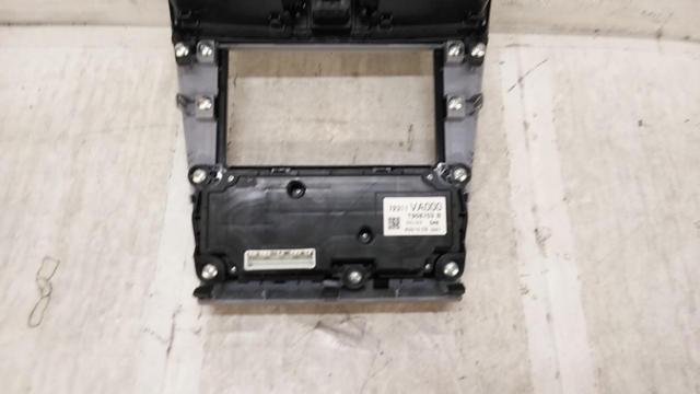 SUBARU純正 オーディオパネル+エアコン操作スイッチ+エアコン吹き出し口パネル