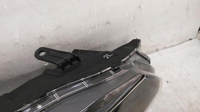 【右側のみ】SUBARU純正 ヘッドライト