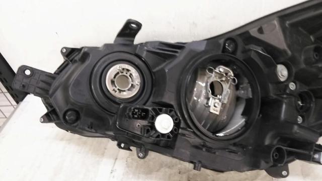 【右側のみ】SUBARU純正 ヘッドライト