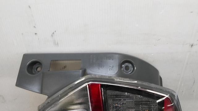 【ワケ有】【右側のみ】SUBARU純正 テールレンズ
