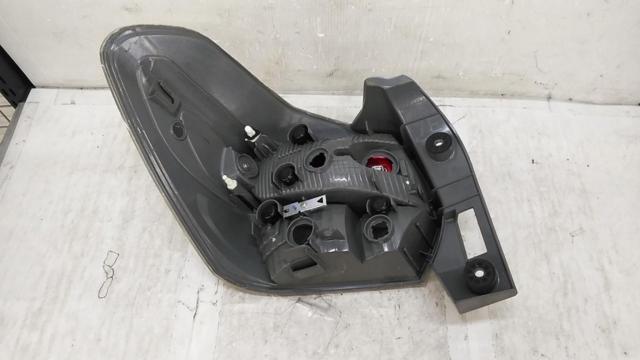 【ワケ有】【右側のみ】SUBARU純正 テールレンズ