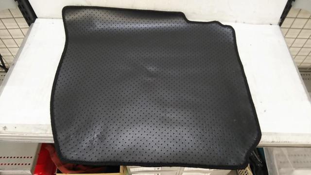 【2分割】FUSO純正 フロアマット