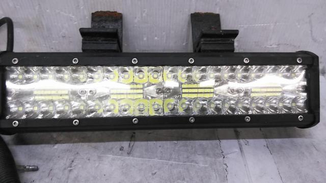メーカー不明 LEDライトバー