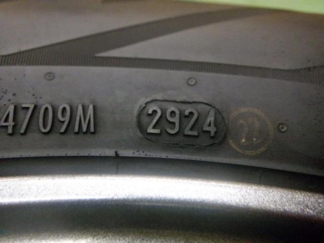4A-TECH
SCHNEIDER (Schneider)
LIGHT
MODEL
+
PIRELLI
ICE
ZERO
ASIMMETRICO