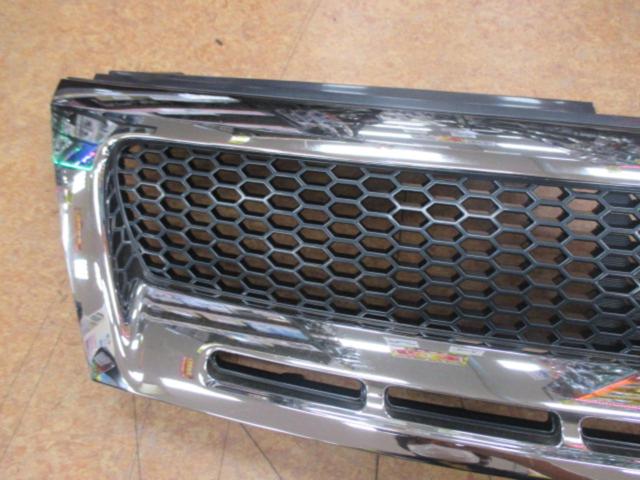 SUZUKI ランディ/C25系 純正フロントグリル