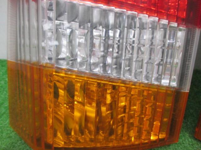 MITSUBISHI トッポBJ/H42A 純正テールレンズ