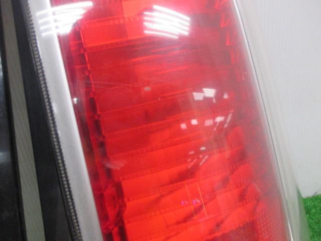 SUZUKI ワゴンR/MH21S純正テールレンズ