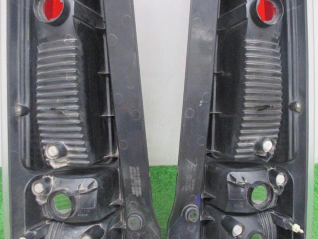 SUZUKI ワゴンR/MH21S純正テールレンズ
