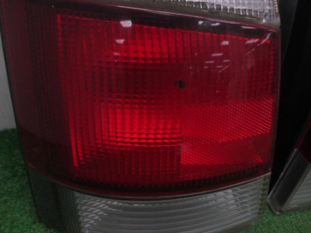 SUBARU プレオ/RA1 純正テールレンズ