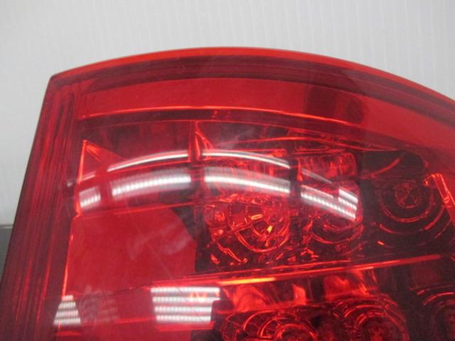 TOYOTA ヴォクシー/60系純正テールレンズ
