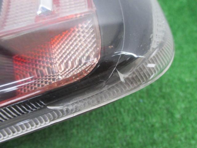 北米TOYOTA純正?? プリウスG’s/ZVW30 テールレンズ