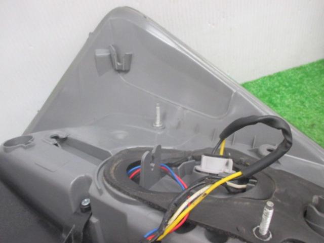 北米TOYOTA純正?? プリウス/ZVW30 テールレンズ