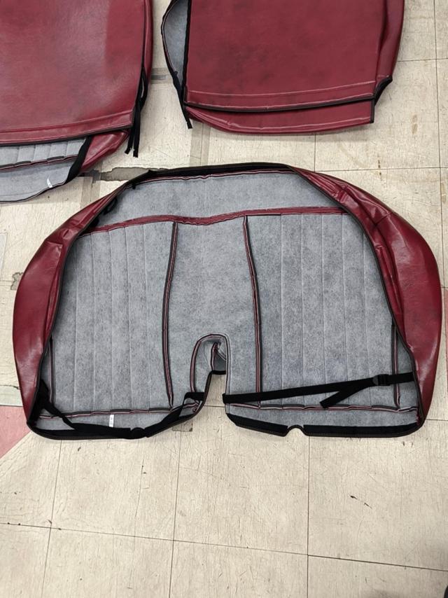 Jimny Nomad
Rear seat cover
Without headrest