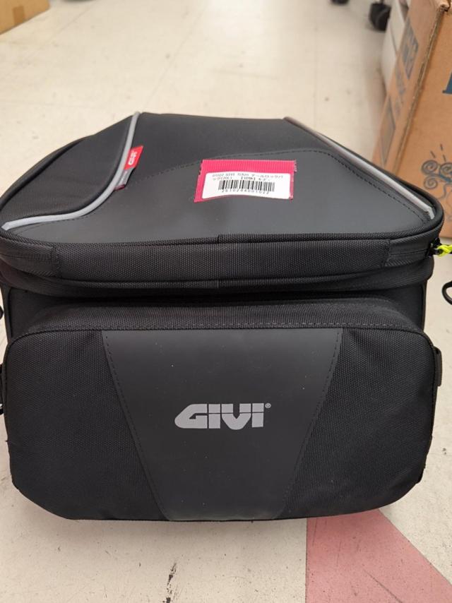 GIVI TLB20 テールロックバッグ(20L)