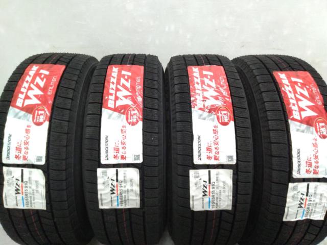 Toyota original (TOYOTA)
50 Prius
Original wheel
+
BRIDGESTONE (Bridgestone)
BLIZZAK
WZ-1