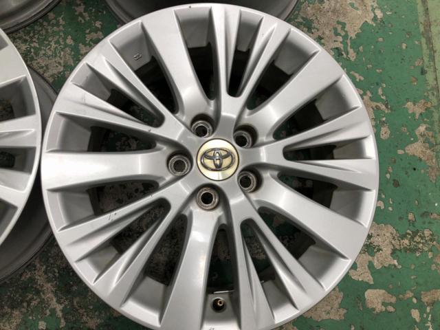 Toyota
20 system
Alphard Vellfire
Late version
Genuine
Wheel