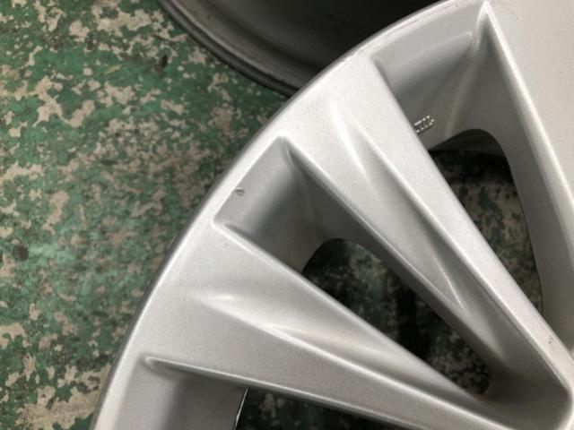 Toyota
20 system
Alphard Vellfire
Late version
Genuine
Wheel