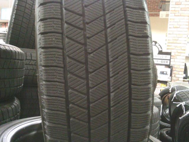 BRIDGESTONE BLIZZAK VRX3 + ENKEI PerformanceLine PFM1