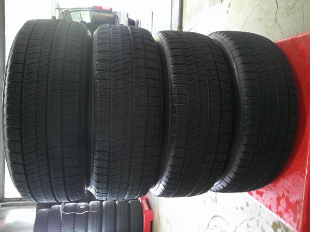 BRIDGESTONE BLIZZAK VRX2 + BADX 632 LOXARNY SPORT RS-10