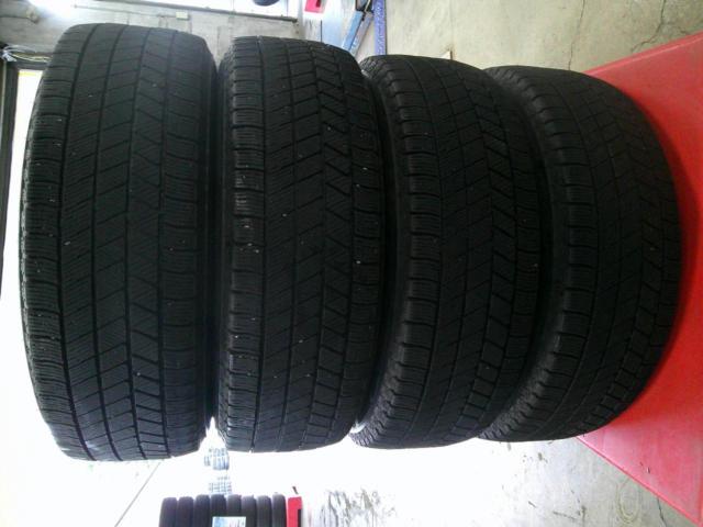 BRIDGESTONE
BLIZZAK
VRX2
+
AUTOBACS
SEVEN
LEBEN
BX