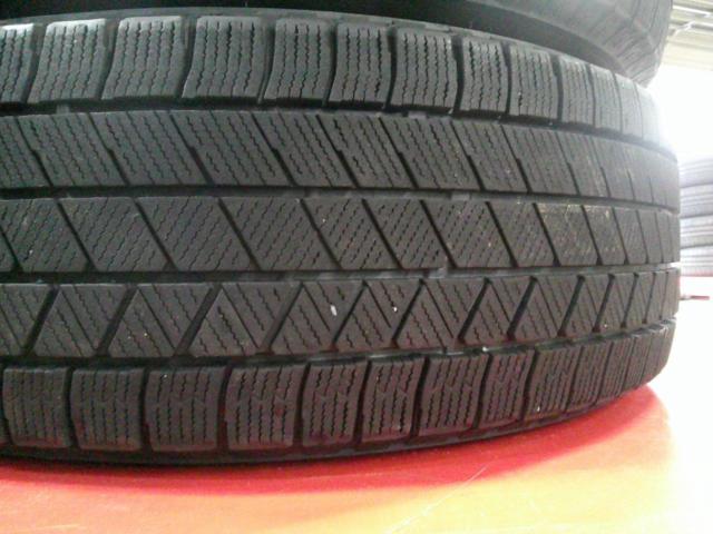 BRIDGESTONE
BLIZZAK
VRX2
+
AUTOBACS
SEVEN
LEBEN
BX